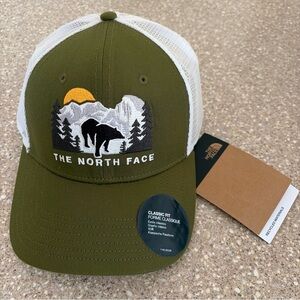 NWT North Face Embroidered Bear Mudder Trucker Forest Olive Green Snapback Hat
